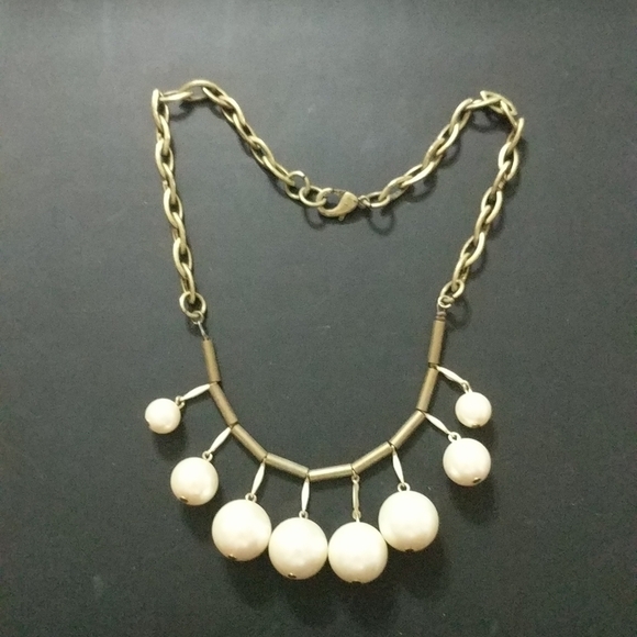ANTIQUE Gold Tone White Faux Pearl Bauble Statement Necklace - Picture 1 of 2